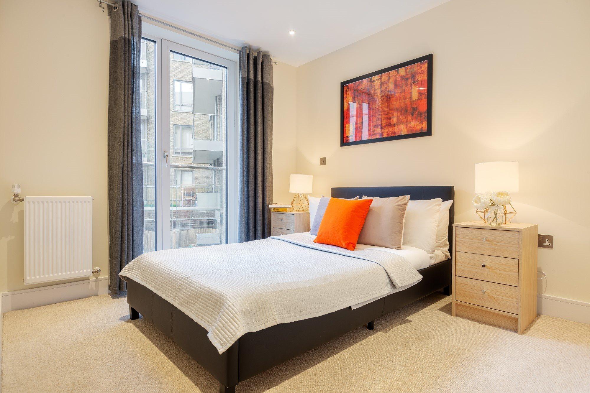 Two Bedroom Serviced Apartment With Balcony In Weymouth Building, Deacon Street ロンドン エクステリア 写真